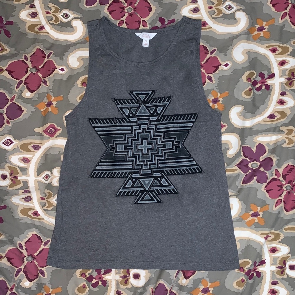 Aztec Design Sleeveless shirt